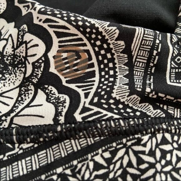 Lululemon Energy BraInked Energy Bra Ice Grey Black size 8 - Picture 7 of 9